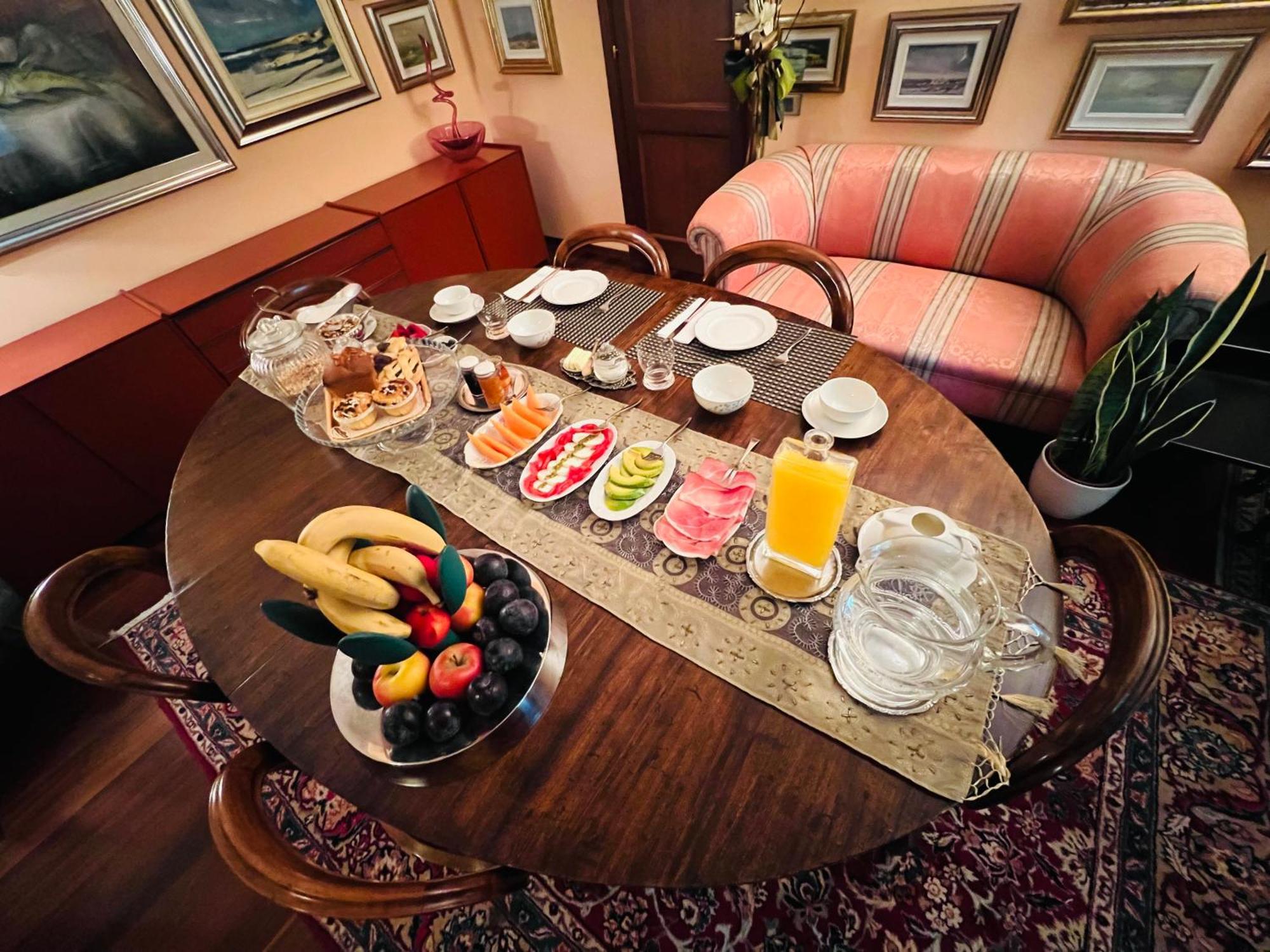 Opera Deluxe Bed & Breakfast Ravenna Exterior photo